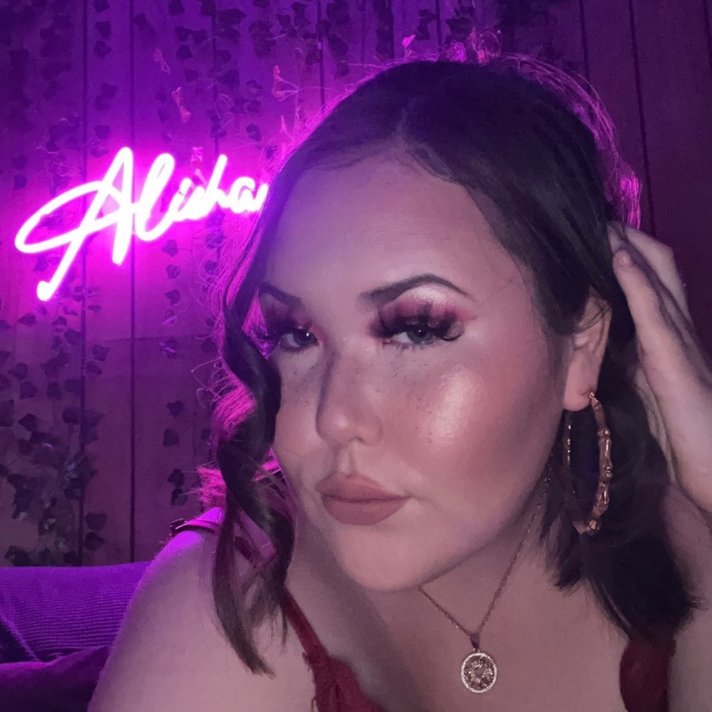 Meet your Posher, Alisha